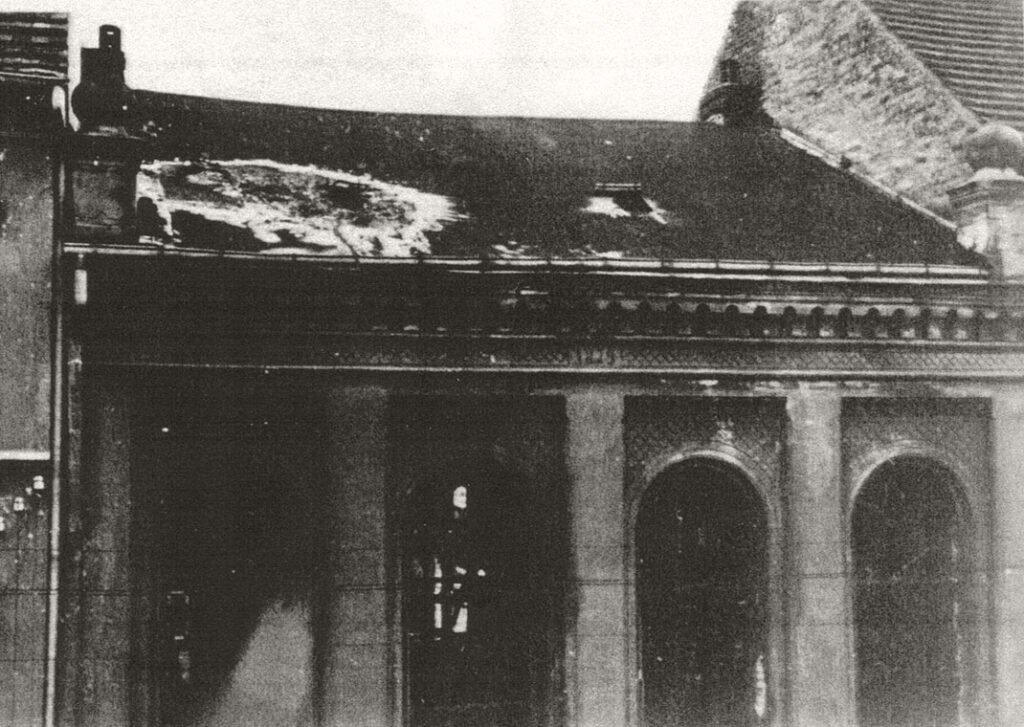 Aufnahme der zerstörten Synagoge in Fürstenwalde/Spree vom 10. November 1939
